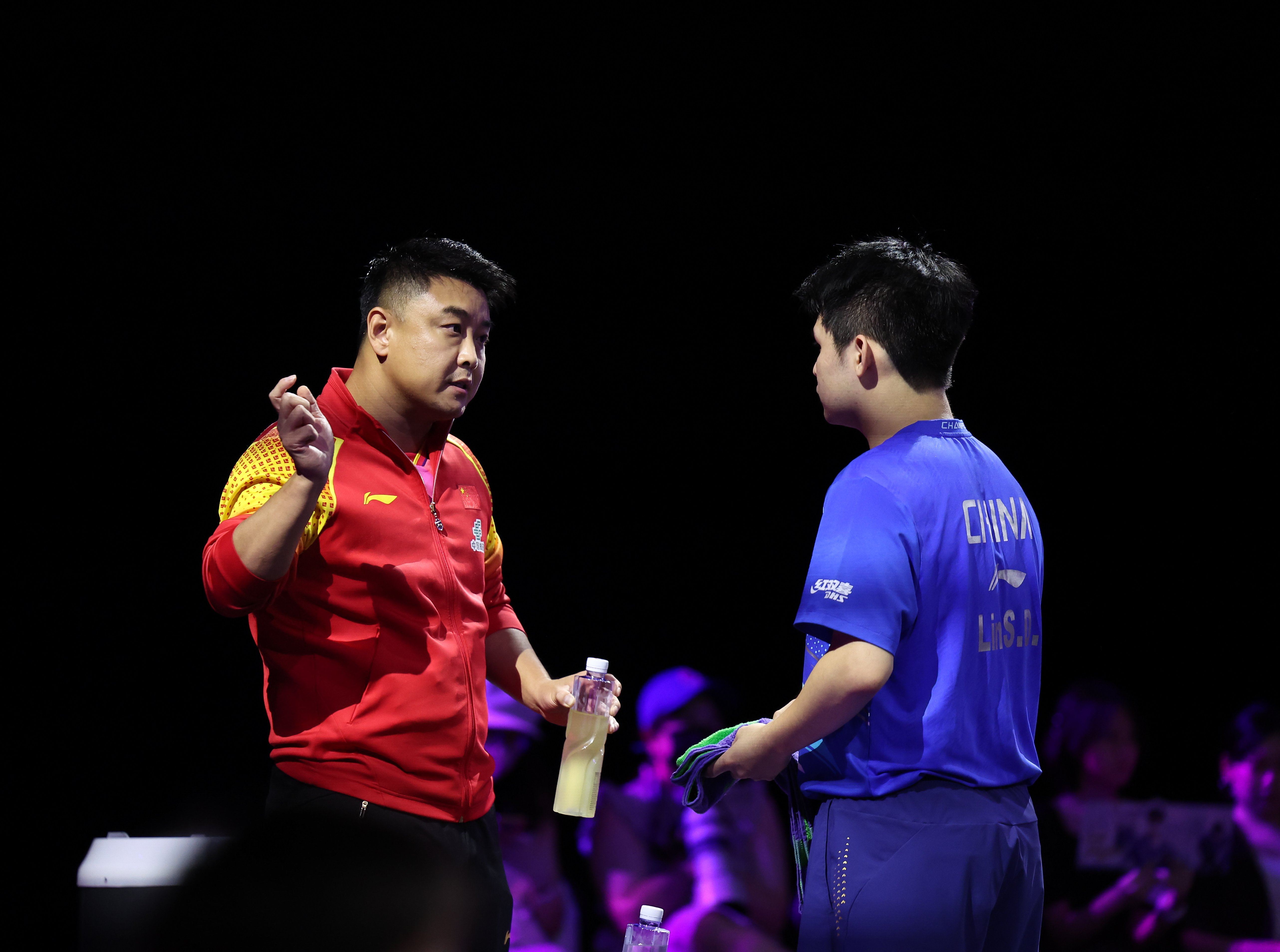 乒乓球小组赛落幕,强队悉数晋级 乒乓球小组赛落幕,强队悉数晋级