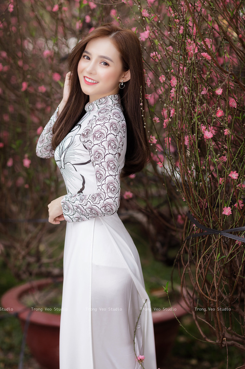 完美之弈，伊萨克的绿茵绝唱与东方智者的终极手谈