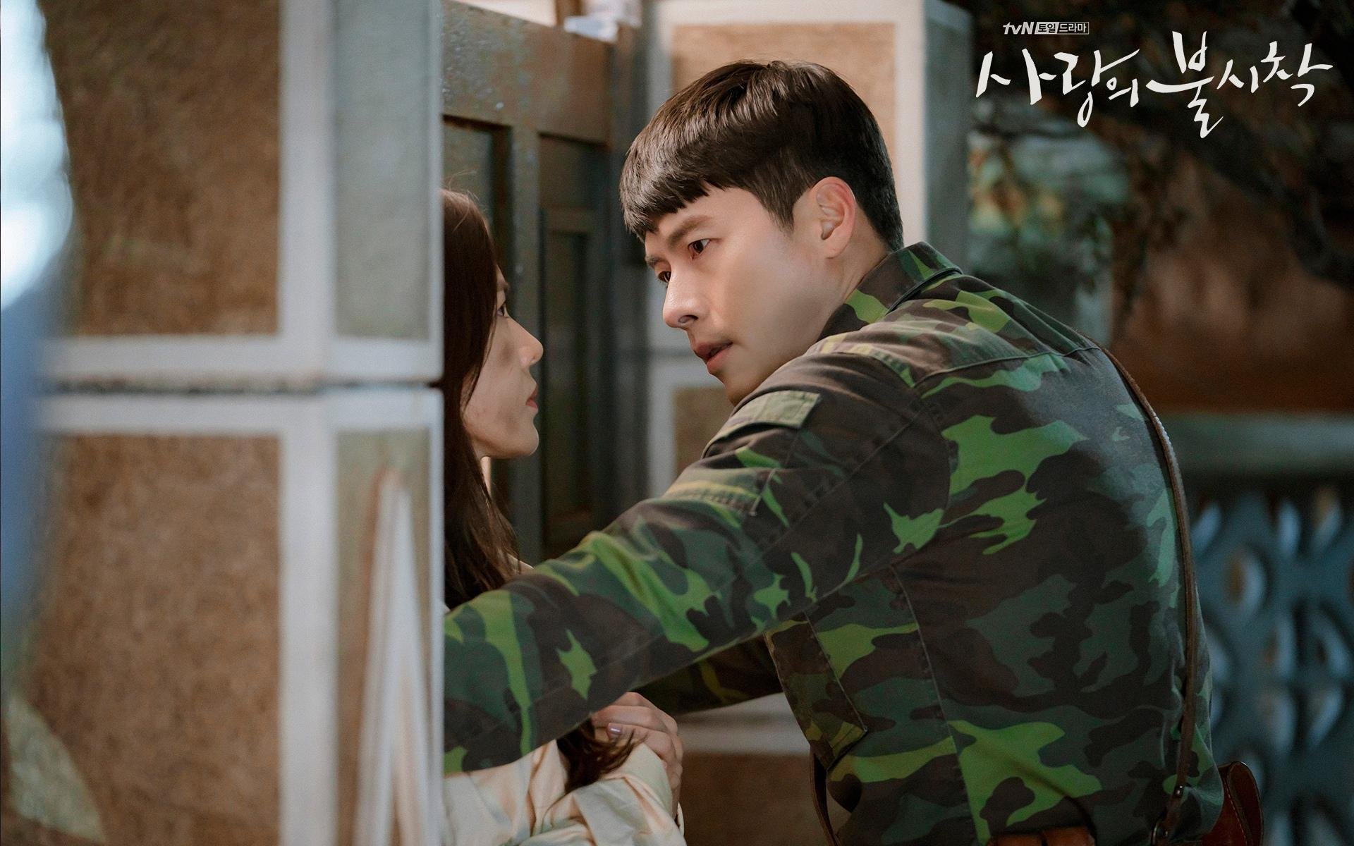 三狮军团碾压，玫瑰绽放绿茵—英格兰战术完胜，迪巴拉孤光划破天际